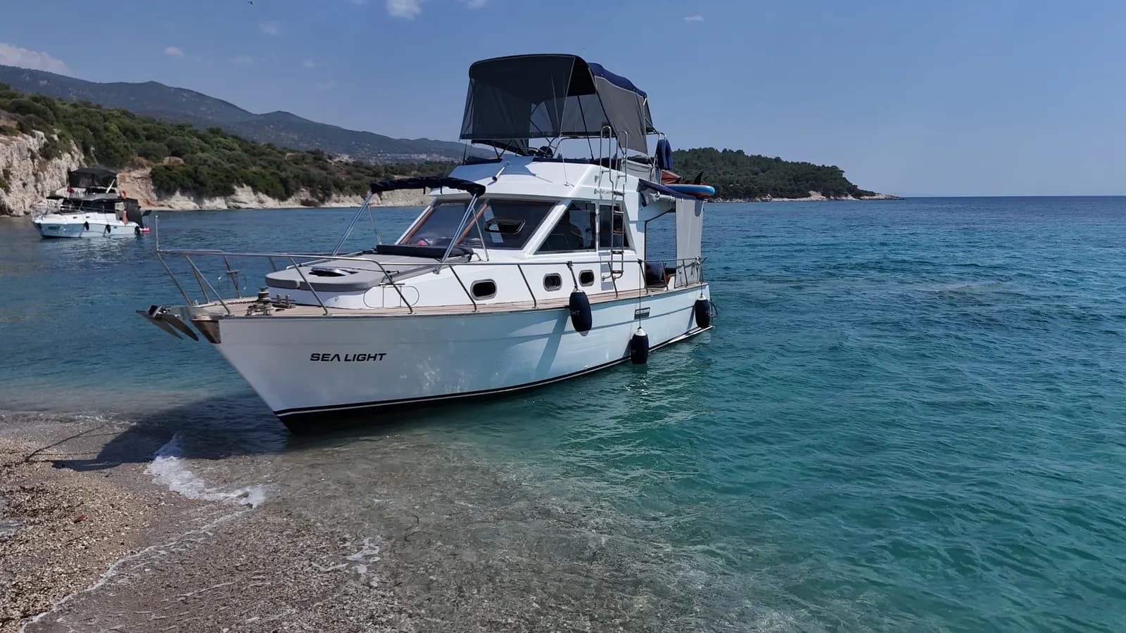 Bademli İskele çevresinde Sea Light teknesi